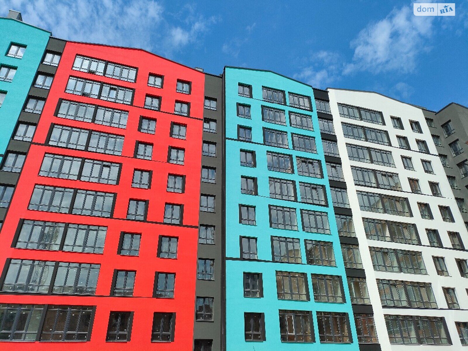 Продажа трехкомнатной квартиры в Ивано-Франковске, на ул. Национальной Гвардии, район Арсенал фото 1