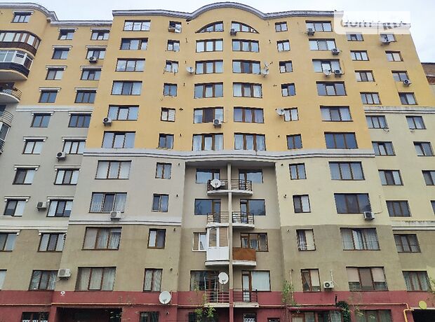 Продажа трехкомнатной квартиры в Ивано-Франковске, на ул. Довженко А., район Бам фото 1 Продажа трехкомнатной квартиры в Ивано-Франковске, на ул. Довженко А., район Бам фото 1