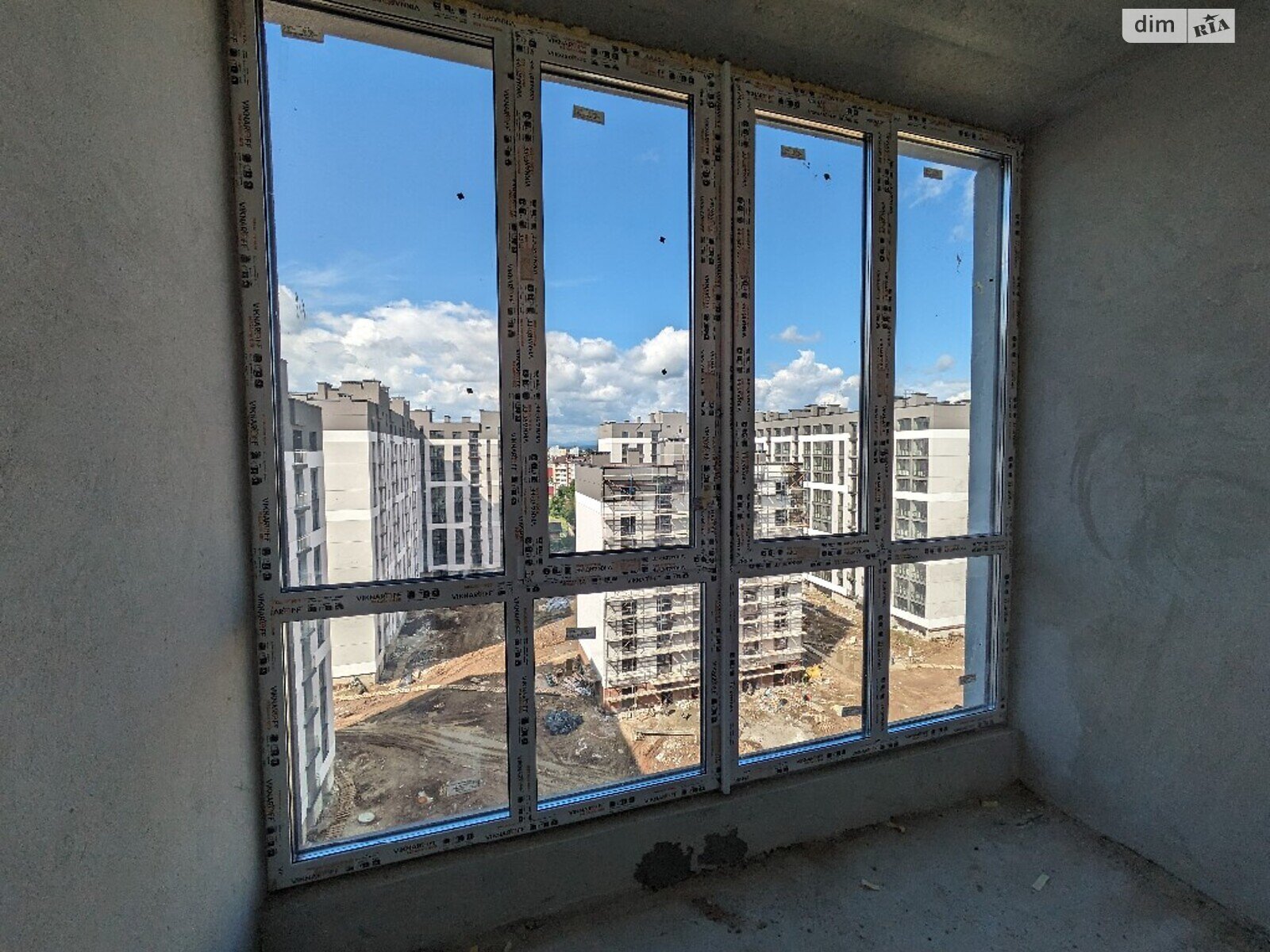 Продажа двухкомнатной квартиры в Ивано-Франковске, на ул. Довженко А., район Бам фото 1 Продажа двухкомнатной квартиры в Ивано-Франковске, на ул. Довженко А., район Бам фото 1