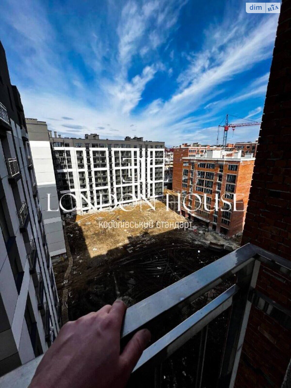 Продажа двухкомнатной квартиры в Ивано-Франковске, на ул. Довженко А., район Бам фото 1 Продажа двухкомнатной квартиры в Ивано-Франковске, на ул. Довженко А., район Бам фото 1