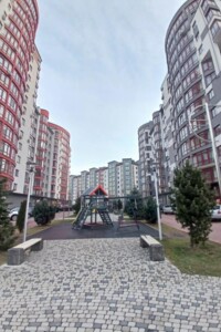 Продажа двухкомнатной квартиры в Ивано-Франковске, на ул. Симоненко Василия, фото 2