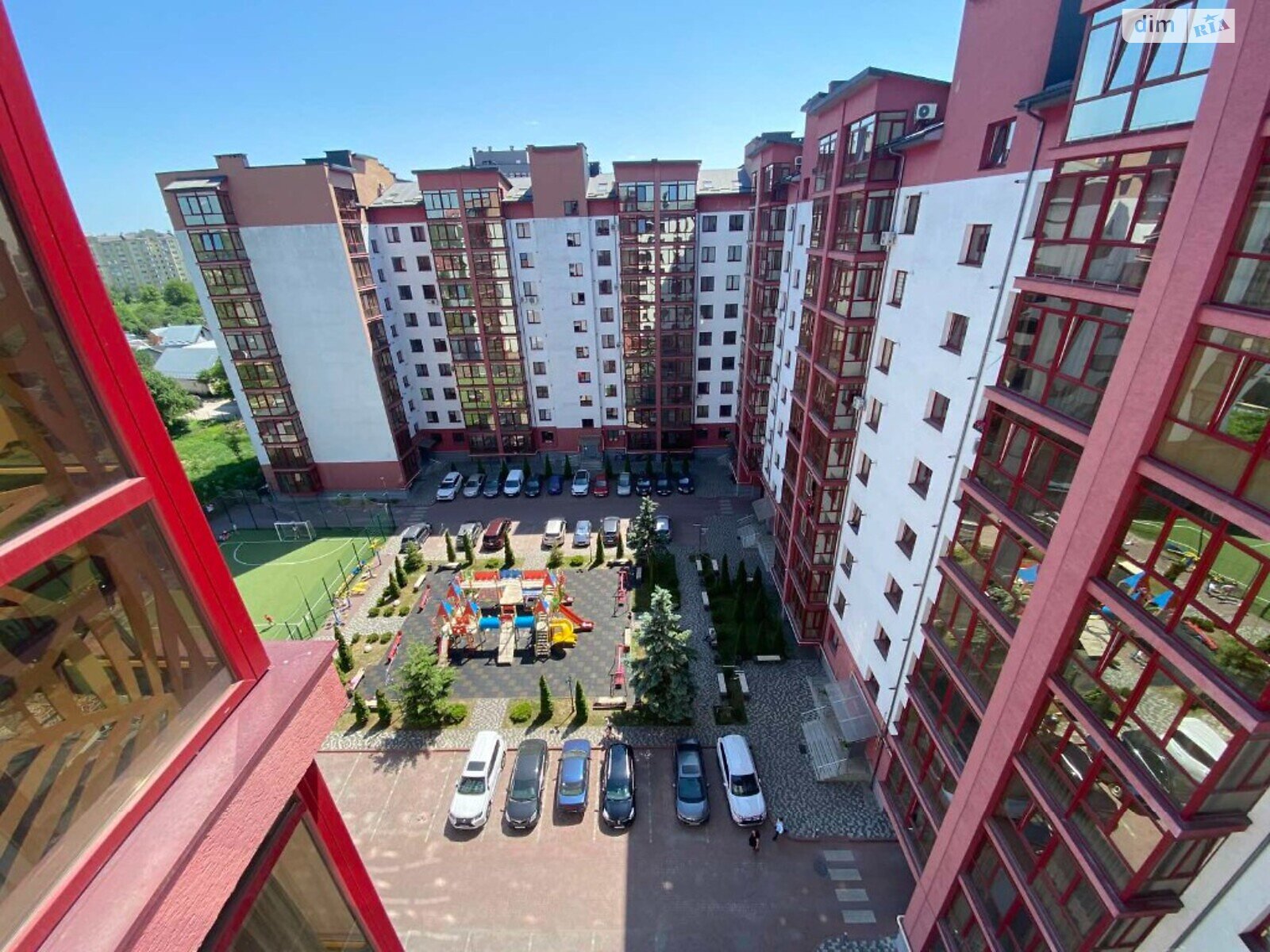 Продажа пятикомнатной квартиры в Ивано-Франковске, на ул. Симоненко Василия, район Кишлак фото 1 Продажа пятикомнатной квартиры в Ивано-Франковске, на ул. Симоненко Василия, район Кишлак фото 1