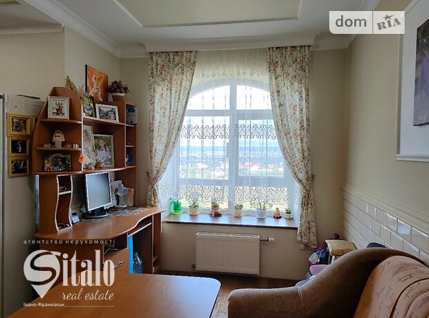 Продажа пятикомнатной квартиры в Ивано-Франковске, на ул. Дворская, район Криховцы фото 1 Продажа пятикомнатной квартиры в Ивано-Франковске, на ул. Дворская, район Криховцы фото 1