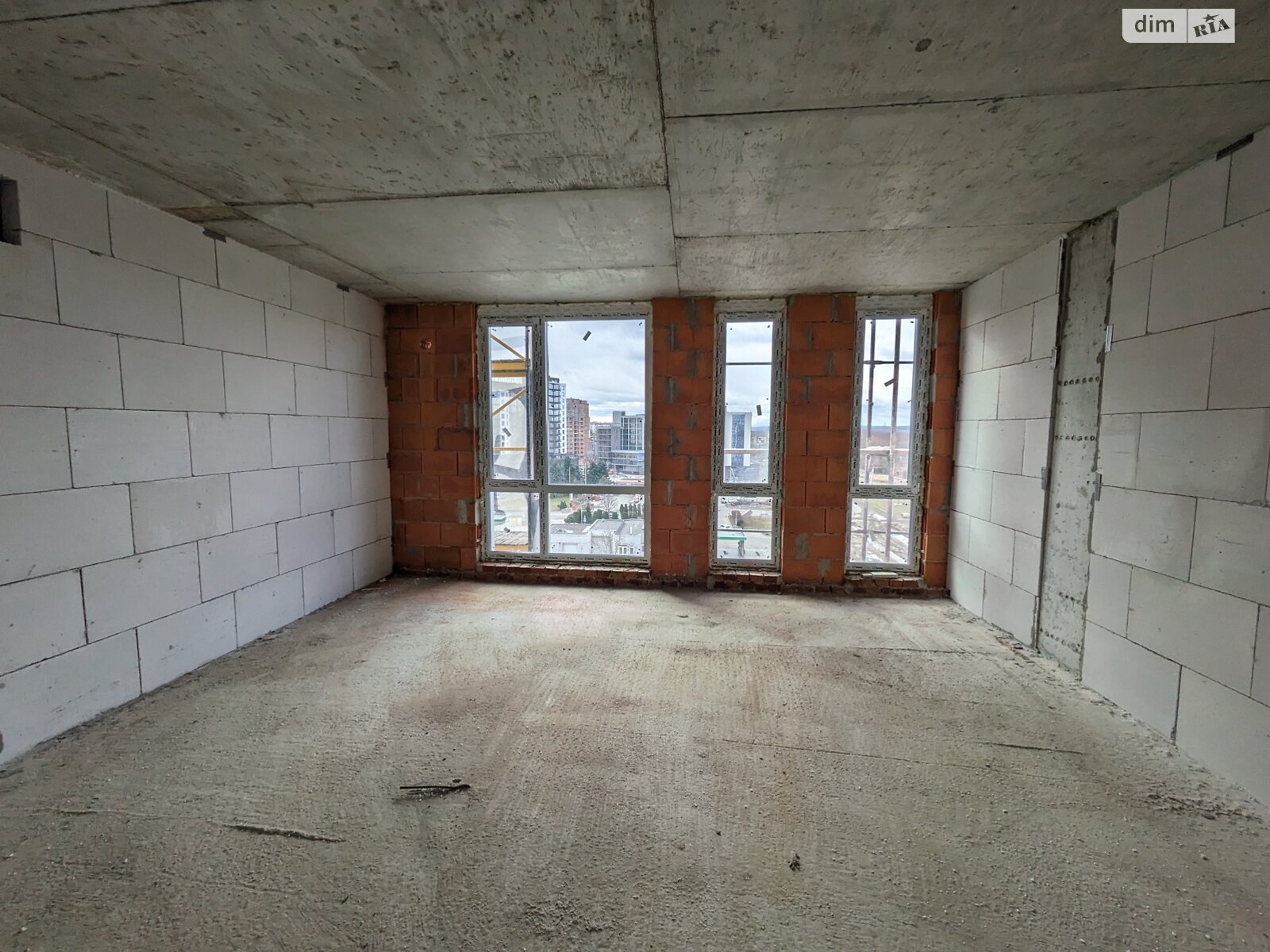 Продажа двухкомнатной квартиры в Ивано-Франковске, на ул. Надречная, район Набережная фото 1 Продажа двухкомнатной квартиры в Ивано-Франковске, на ул. Надречная, район Набережная фото 1