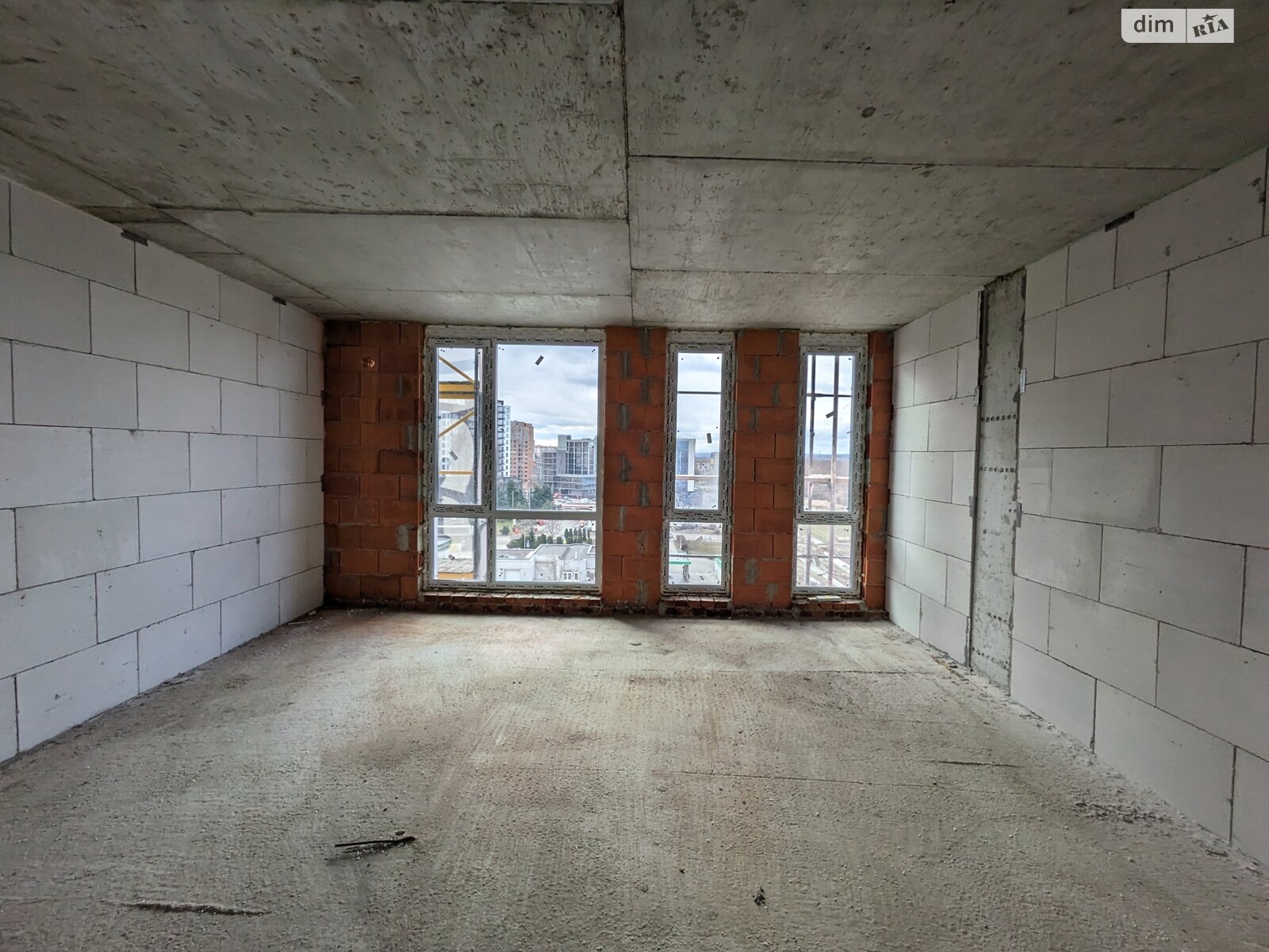 Продажа двухкомнатной квартиры в Ивано-Франковске, на ул. Надречная, район Набережная фото 1 Продажа двухкомнатной квартиры в Ивано-Франковске, на ул. Надречная, район Набережная фото 1