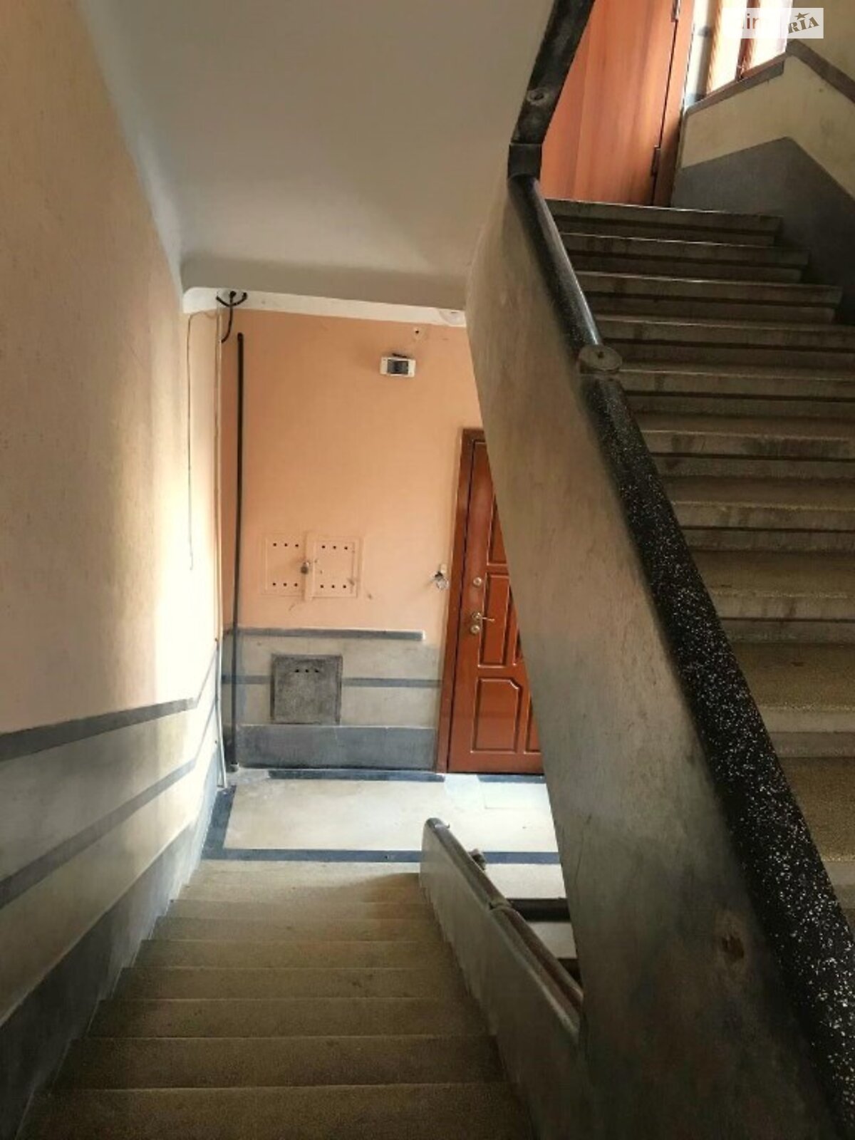 Продажа двухкомнатной квартиры в Ивано-Франковске, на ул. Бельведерська 2, район Центр фото 1 Продажа двухкомнатной квартиры в Ивано-Франковске, на ул. Бельведерська 2, район Центр фото 1