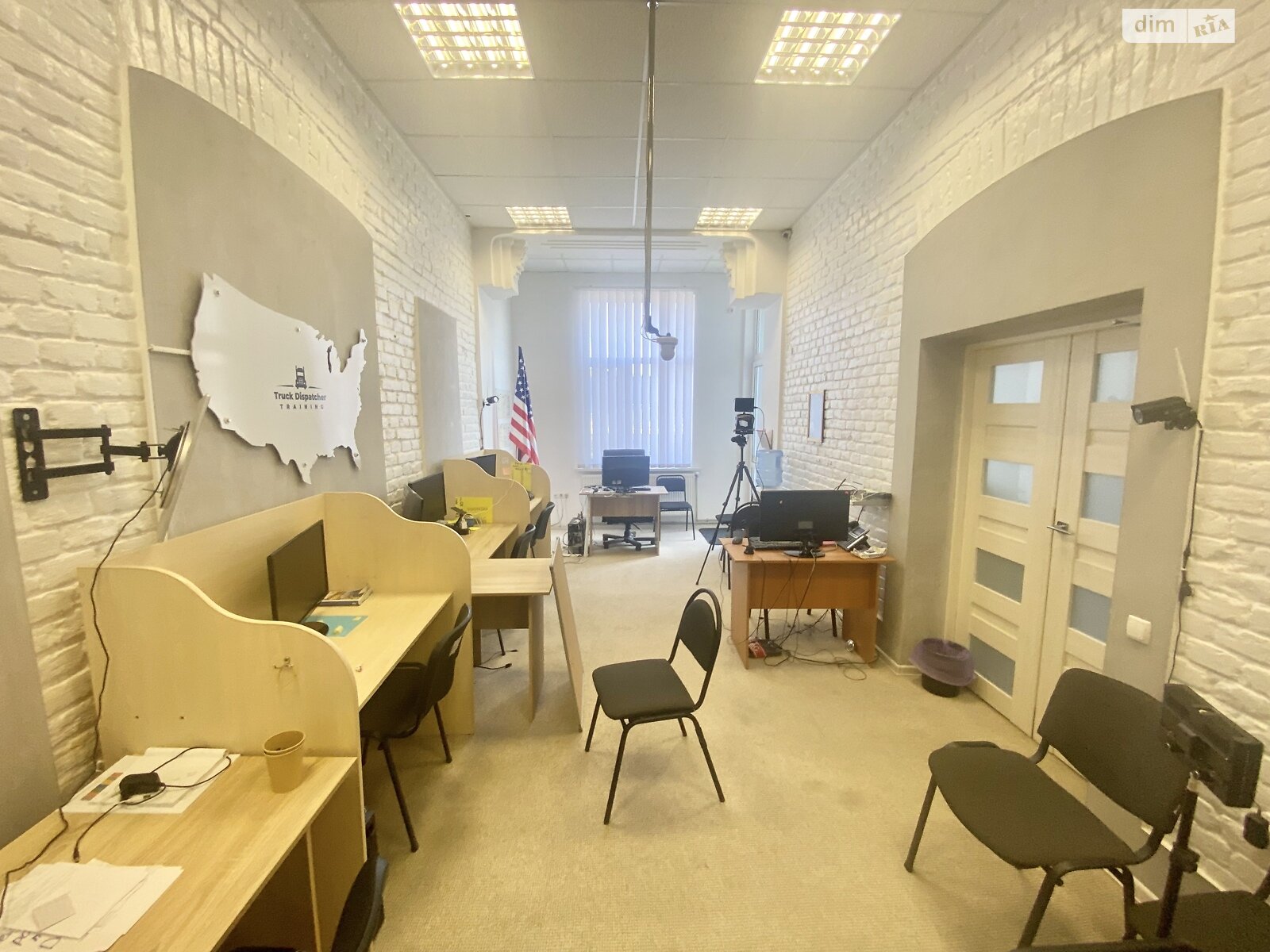 Продаж чотирикімнатної квартири в Івано-Франківську, на вул. Незалежності, район Центр фото 1 Продаж чотирикімнатної квартири в Івано-Франківську, на вул. Незалежності, район Центр фото 1