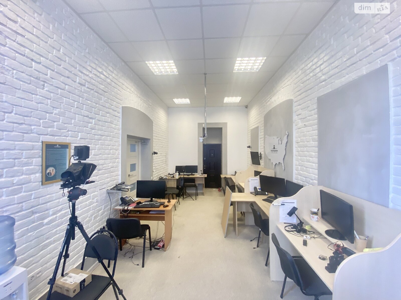 Продаж чотирикімнатної квартири в Івано-Франківську, на вул. Незалежності, район Центр фото 1 Продаж чотирикімнатної квартири в Івано-Франківську, на вул. Незалежності, район Центр фото 1