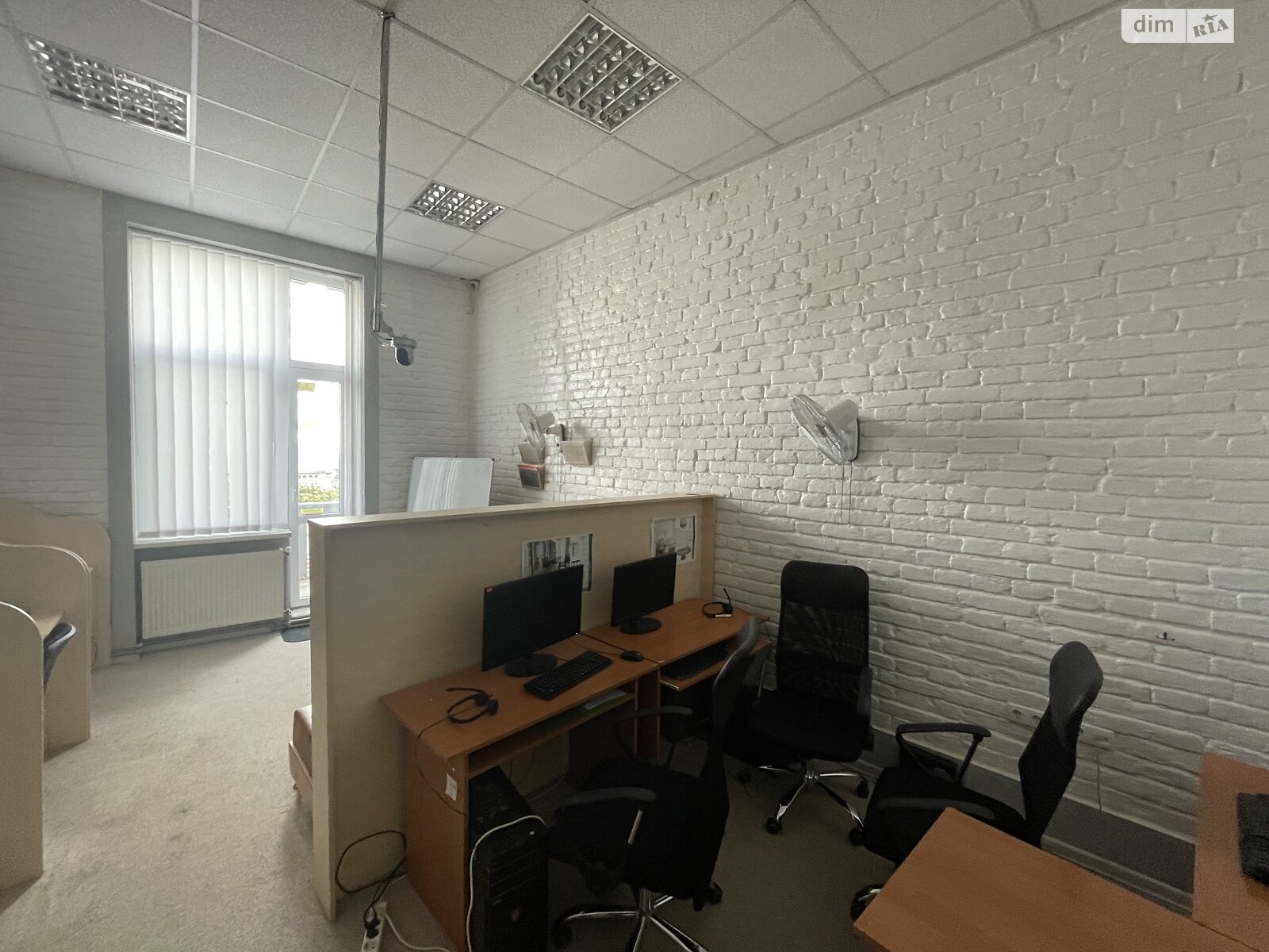 Продаж чотирикімнатної квартири в Івано-Франківську, на вул. Незалежності, район Центр фото 1 Продаж чотирикімнатної квартири в Івано-Франківську, на вул. Незалежності, район Центр фото 1