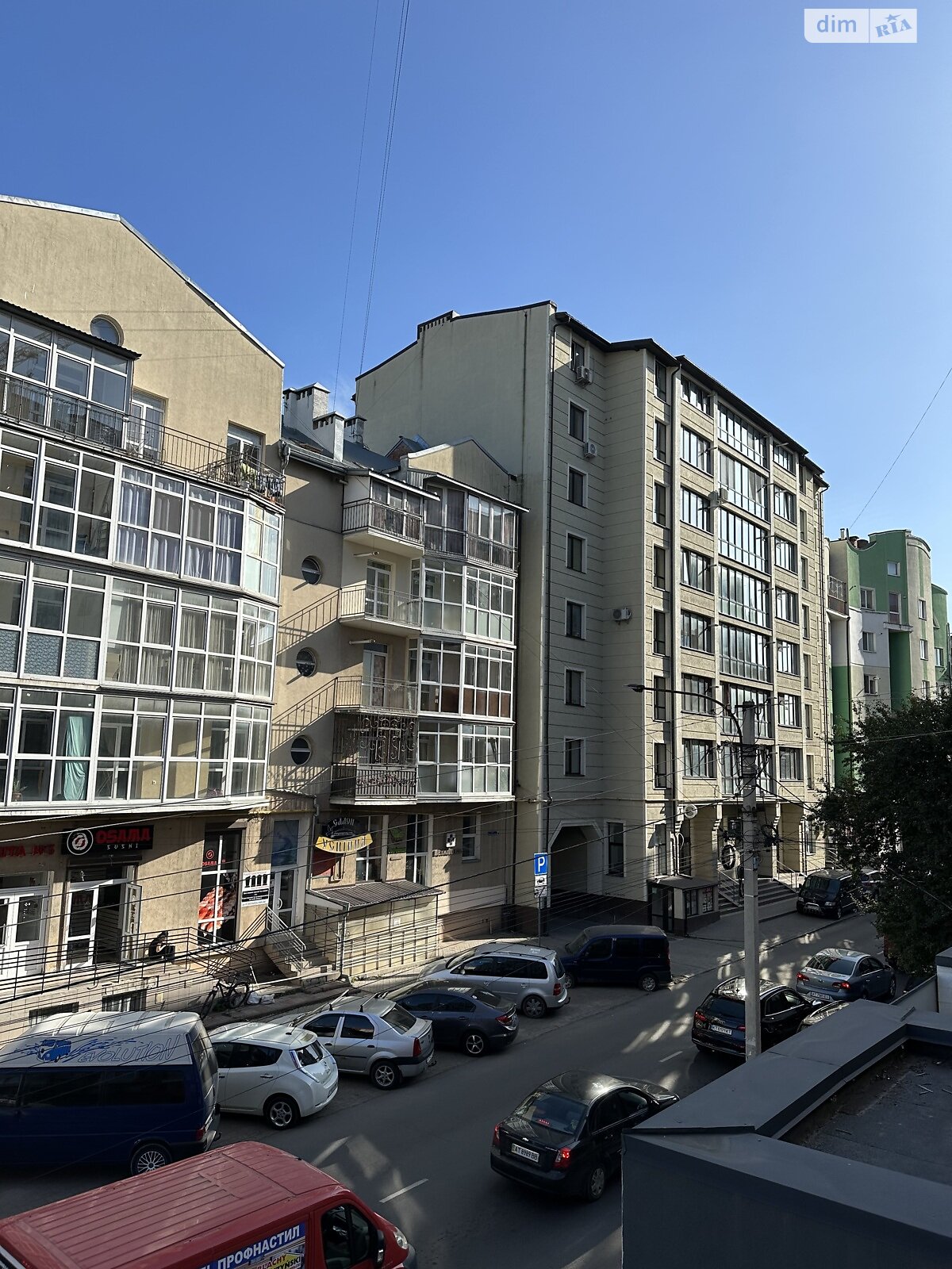 Продажа трехкомнатной квартиры в Ивано-Франковске, на ул. Железнодорожная 9А, кв. 3, район Центр фото 1