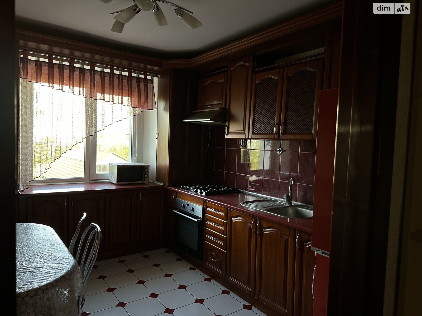 Продажа трехкомнатной квартиры в Жашкове, на ул. Соборная 25, фото 1