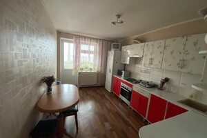 Продажа трехкомнатной квартиры в Житомире, на ул. Героев Десантников район Богунский фото 2