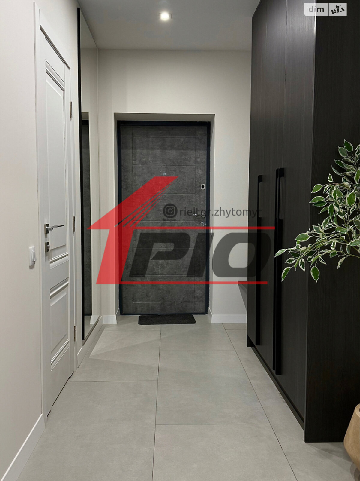 Продаж однокімнатної квартири в Житомирі, на вул. Євгена Рихліка, район Богунський фото 1 Продаж однокімнатної квартири в Житомирі, на вул. Євгена Рихліка, район Богунський фото 1