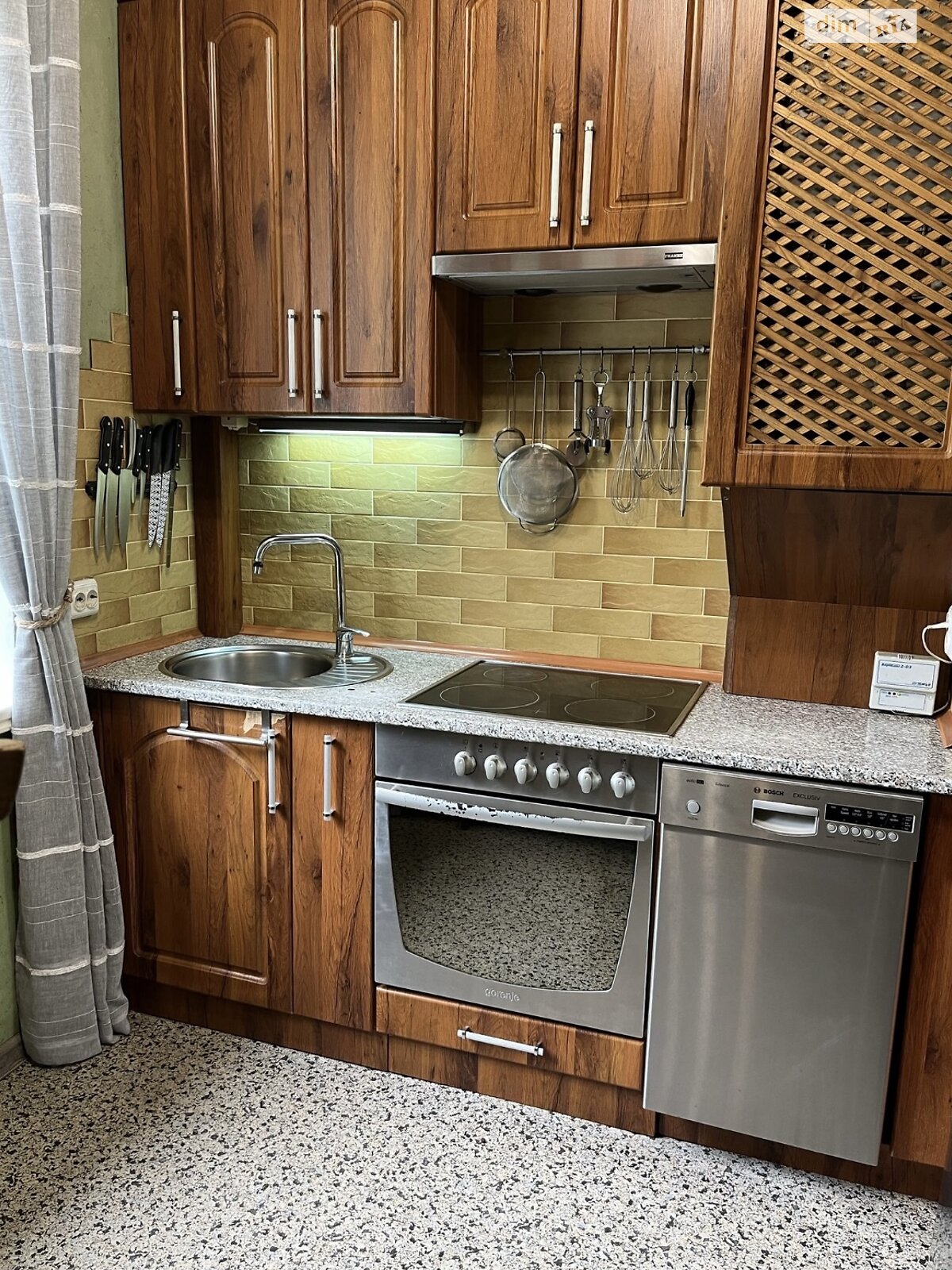 Продаж двокімнатної квартири в Житомирі, на просп. Миру 9А, район Богунський фото 1 Продаж двокімнатної квартири в Житомирі, на просп. Миру 9А, район Богунський фото 1