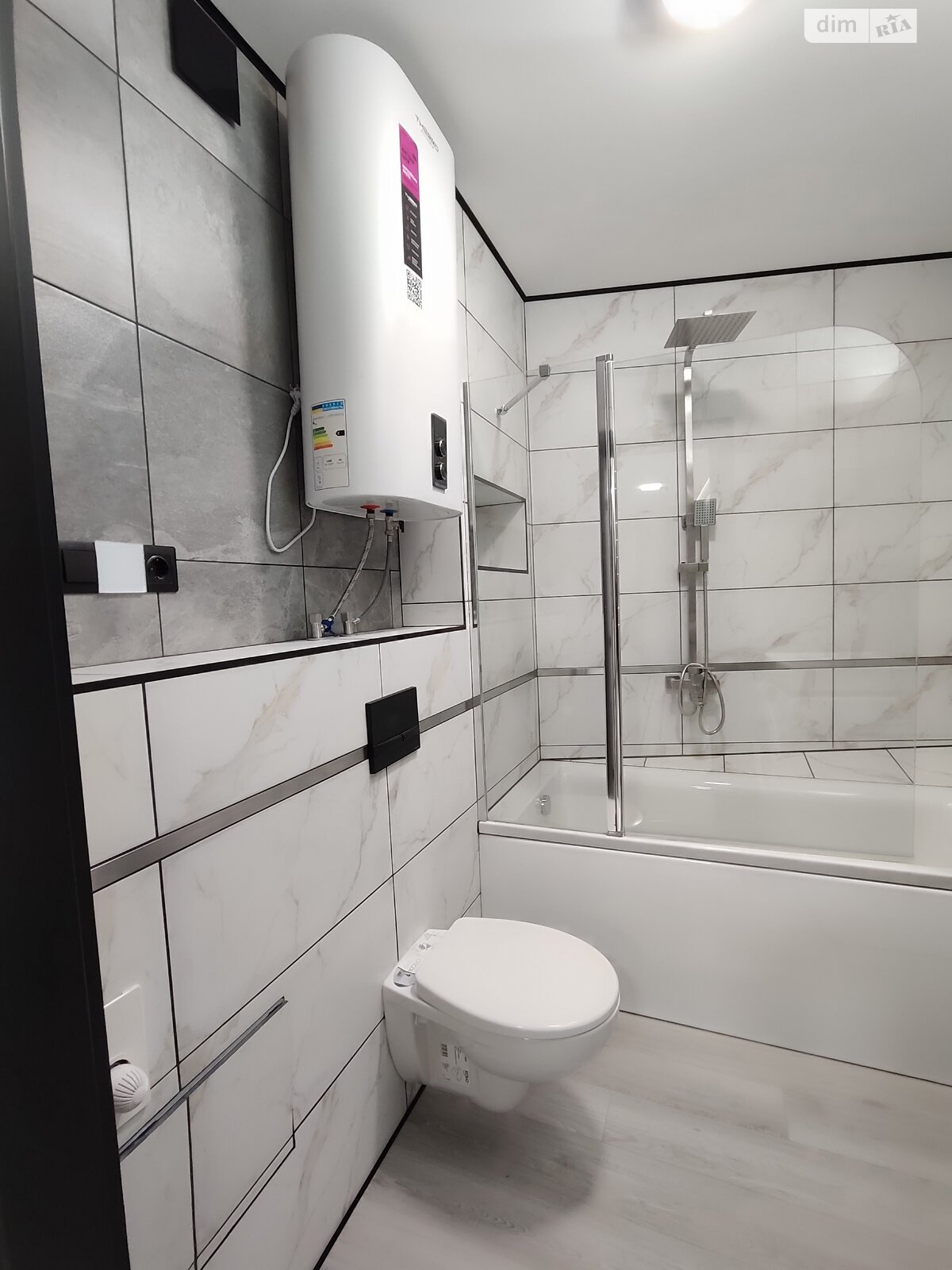 Продажа двухкомнатной квартиры в Житомире, на просп. Независимости 29, район Чешская Крошня фото 1 Продажа двухкомнатной квартиры в Житомире, на просп. Независимости 29, район Чешская Крошня фото 1