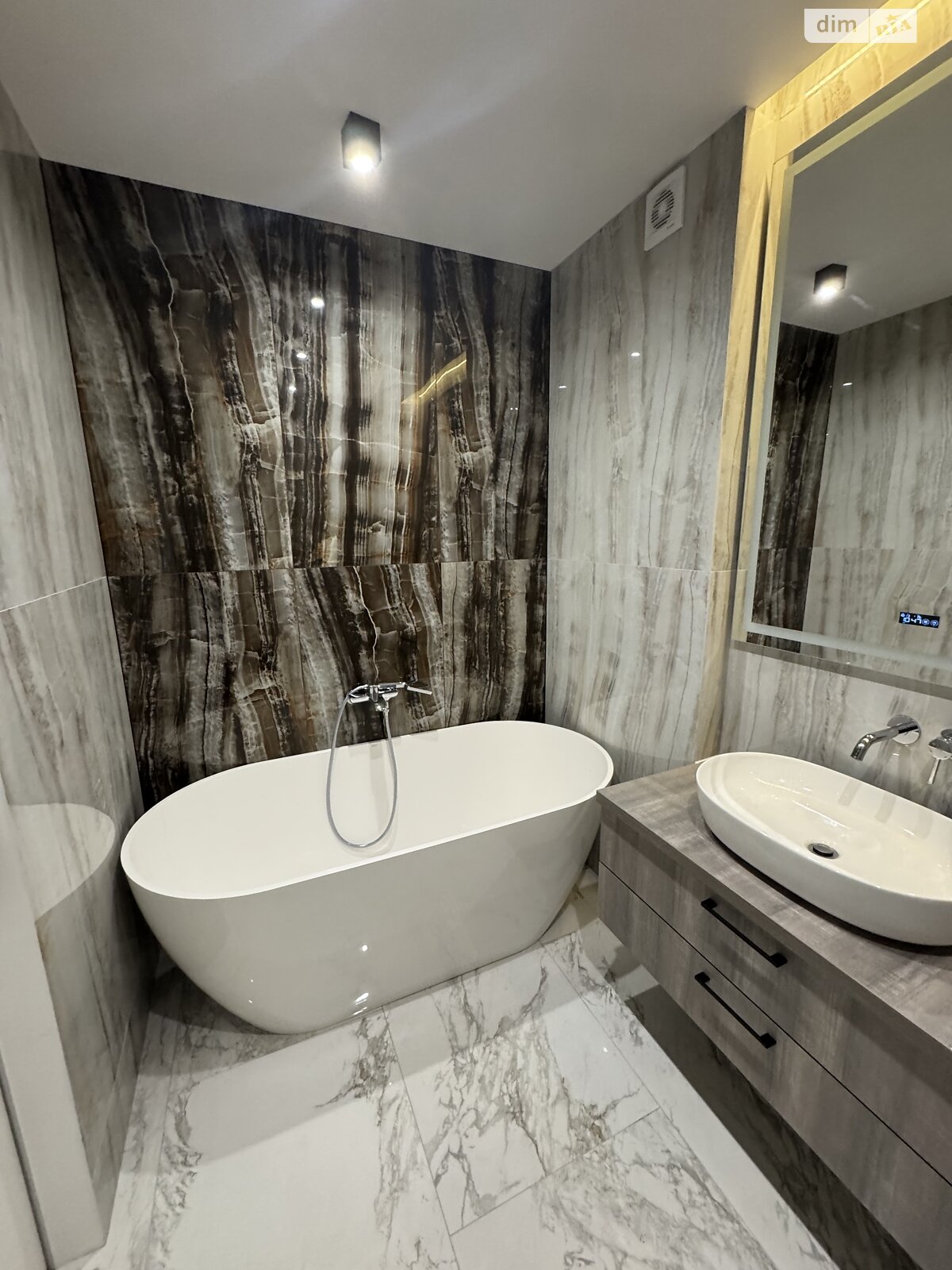 Продажа двухкомнатной квартиры в Житомире, на ул. Героев Чернобыля 8, фото 1