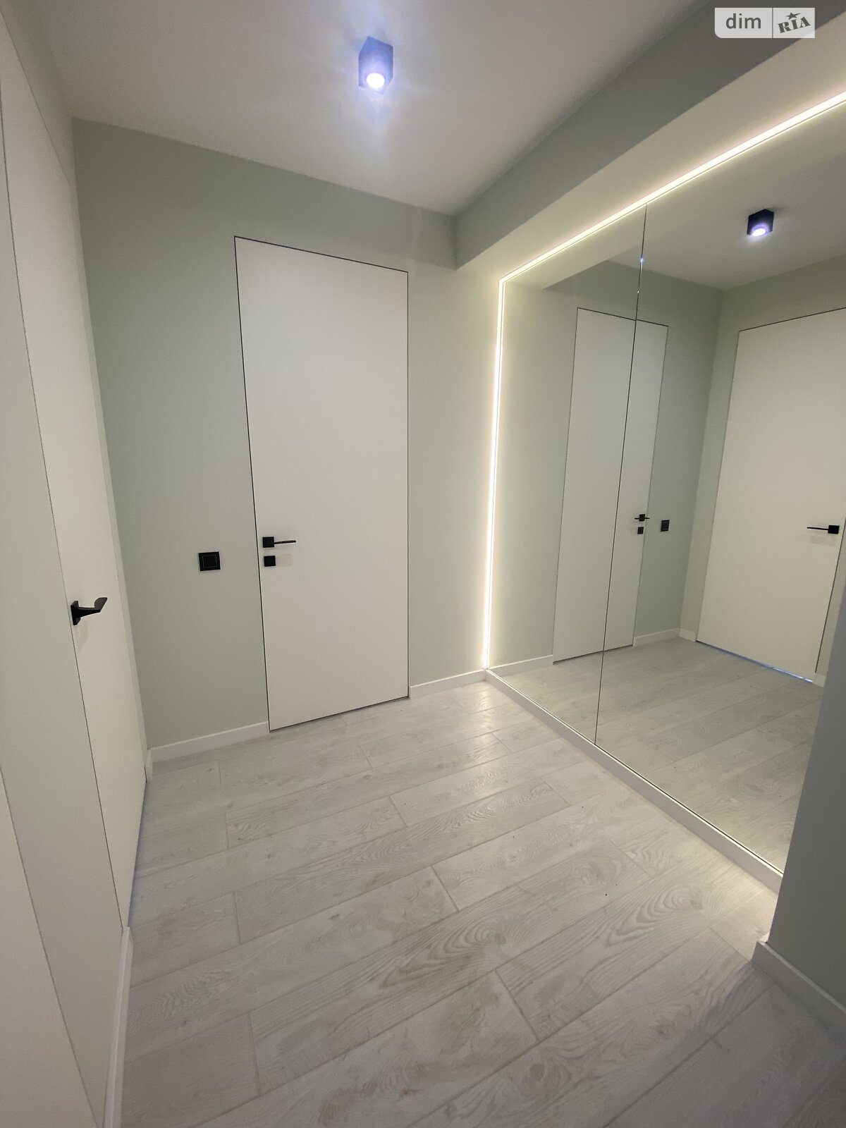 Продажа трехкомнатной квартиры в Житомире, на ул. Героев Чернобыля 8, фото 1