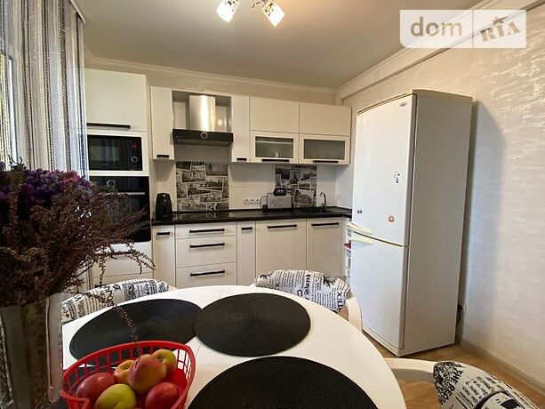 Продажа трехкомнатной квартиры в Житомире, на ул. Народицкая, кв. 41, район Гормолзавод фото 1 Продажа трехкомнатной квартиры в Житомире, на ул. Народицкая, кв. 41, район Гормолзавод фото 1
