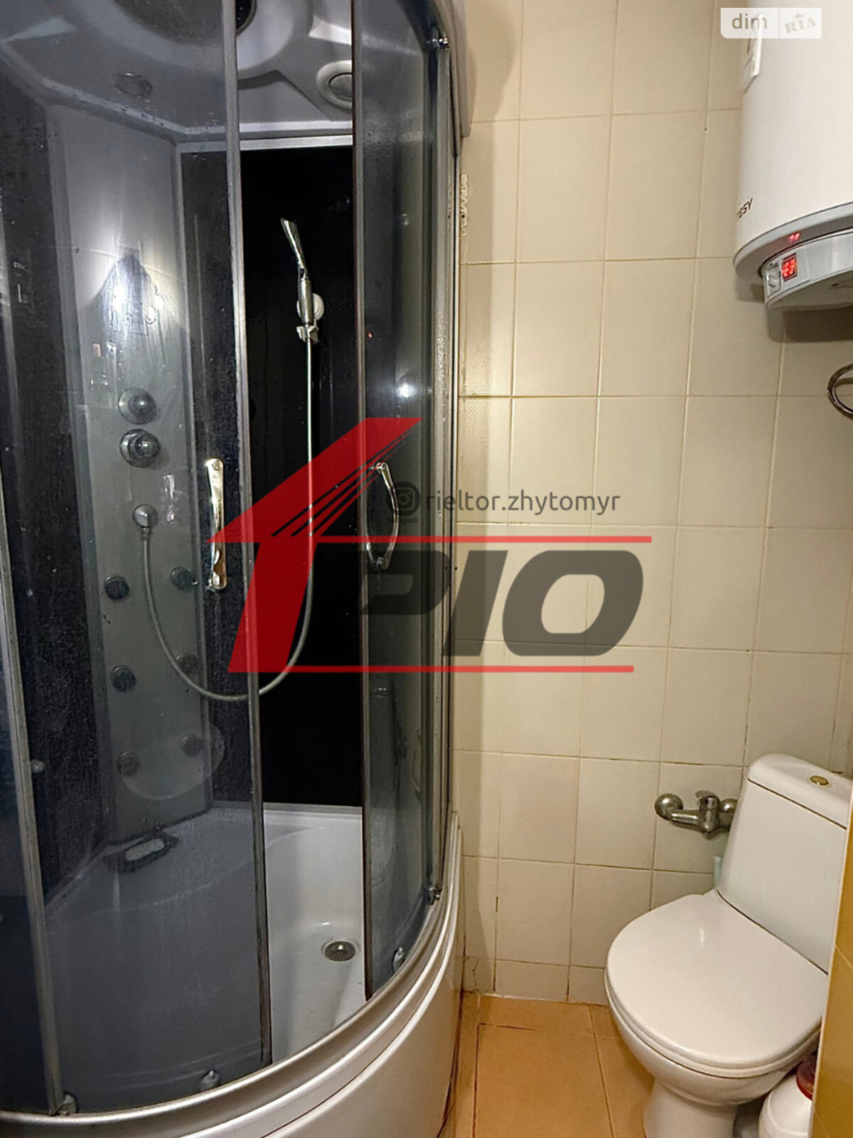 Продажа двухкомнатной квартиры в Житомире, на ул. Атаманов Соколовских 9/11, район Гормолзавод фото 1