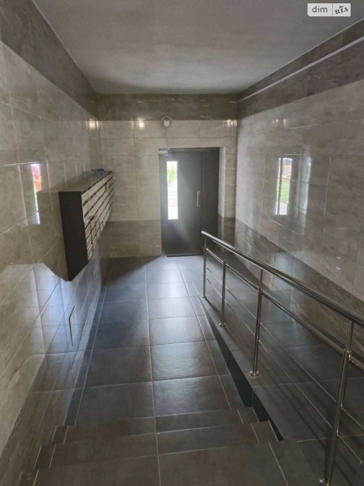 Продажа трехкомнатной квартиры в Житомире, на ул. Евгения Рыхлика 15, район Гормолзавод фото 1 Продажа трехкомнатной квартиры в Житомире, на ул. Евгения Рыхлика 15, район Гормолзавод фото 1