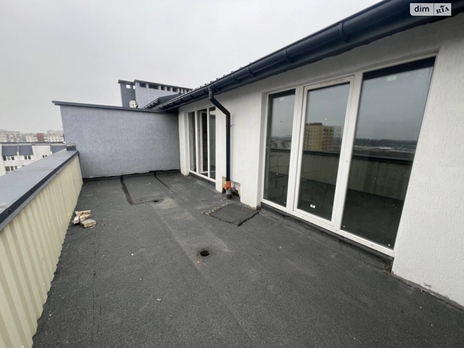 Продажа трехкомнатной квартиры в Житомире, на ул. Евгения Рыхлика 15, район Гормолзавод фото 1 Продажа трехкомнатной квартиры в Житомире, на ул. Евгения Рыхлика 15, район Гормолзавод фото 1