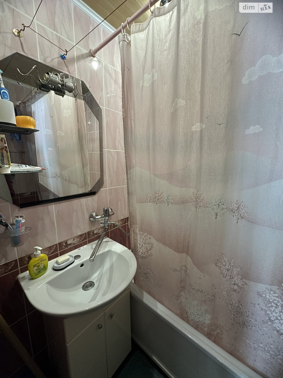 Продажа двухкомнатной квартиры в Житомире, на ул. Народицкая 21, район Гормолзавод фото 1 Продажа двухкомнатной квартиры в Житомире, на ул. Народицкая 21, район Гормолзавод фото 1