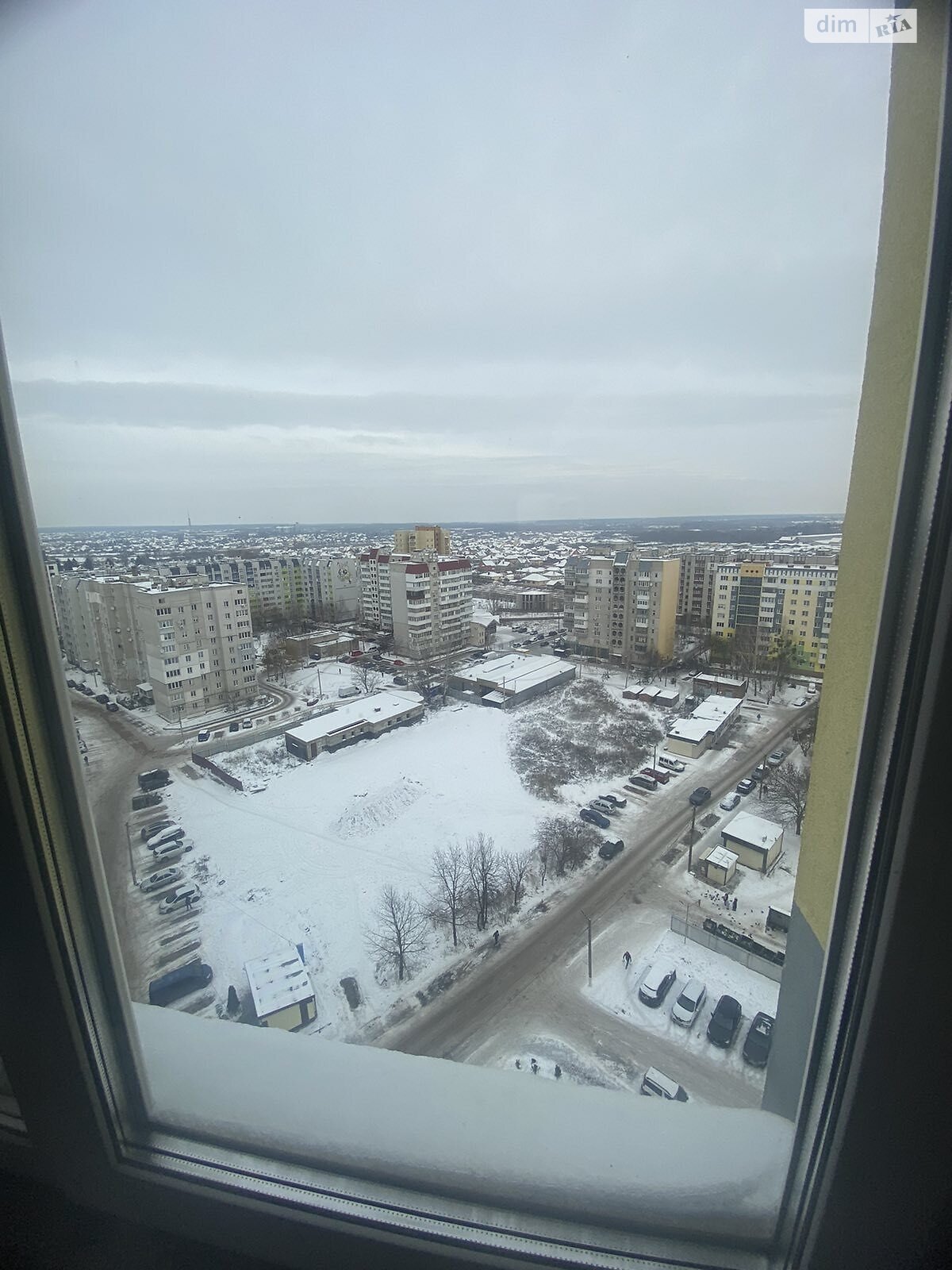 Продажа трехкомнатной квартиры в Житомире, на просп. Независимости, район Гормолзавод фото 1