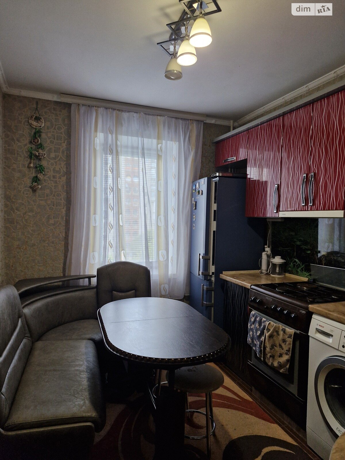 Продаж чотирикімнатної квартири в Житомирі, на просп. Незалежності, район Міськмолзавод фото 1 Продаж чотирикімнатної квартири в Житомирі, на просп. Незалежності, район Міськмолзавод фото 1