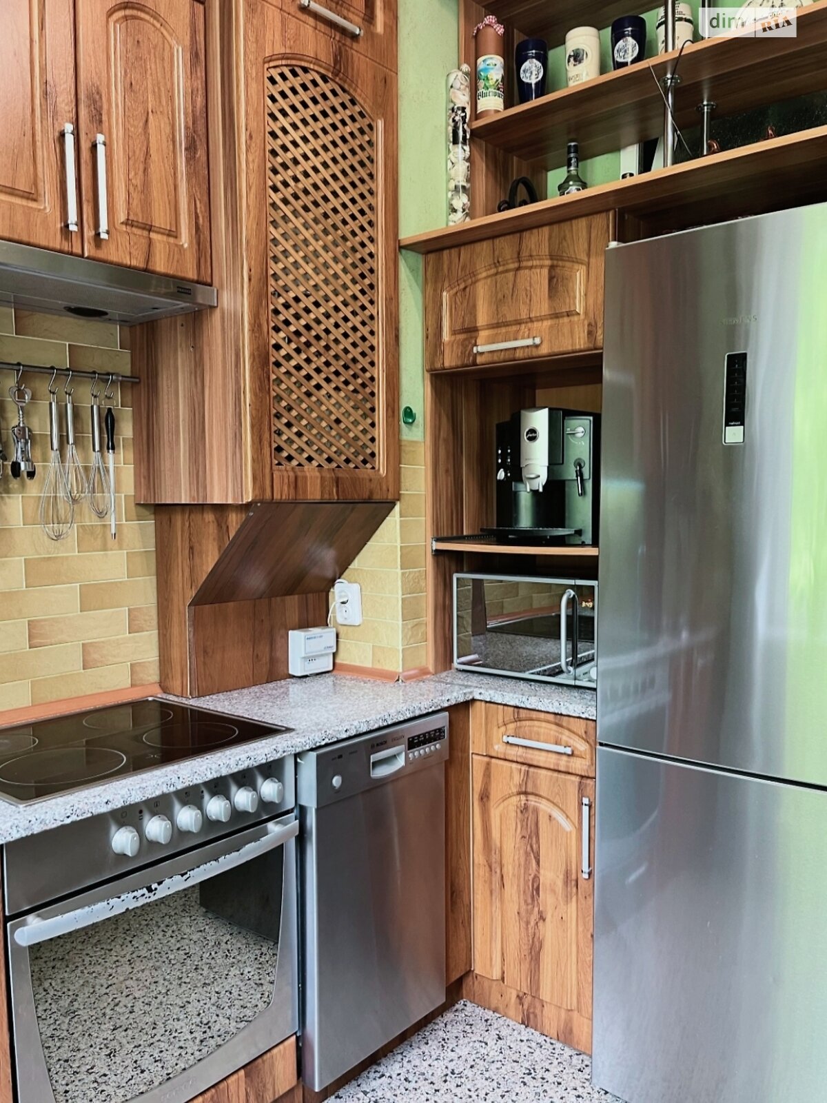 Продажа двухкомнатной квартиры в Житомире, на просп. Мира, район Кокаричанка фото 1 Продажа двухкомнатной квартиры в Житомире, на просп. Мира, район Кокаричанка фото 1