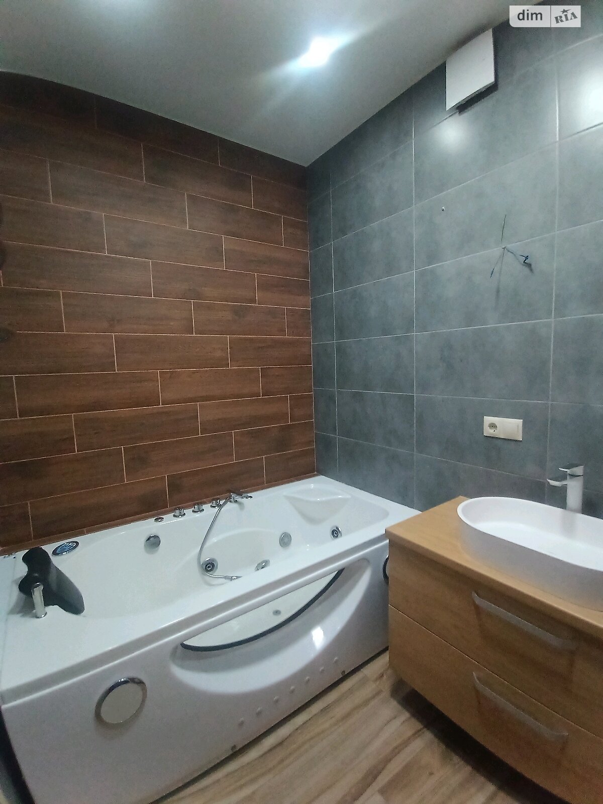 Продажа однокомнатной квартиры в Житомире, на просп. Мира 1Б, район Кокаричанка фото 1 Продажа однокомнатной квартиры в Житомире, на просп. Мира 1Б, район Кокаричанка фото 1