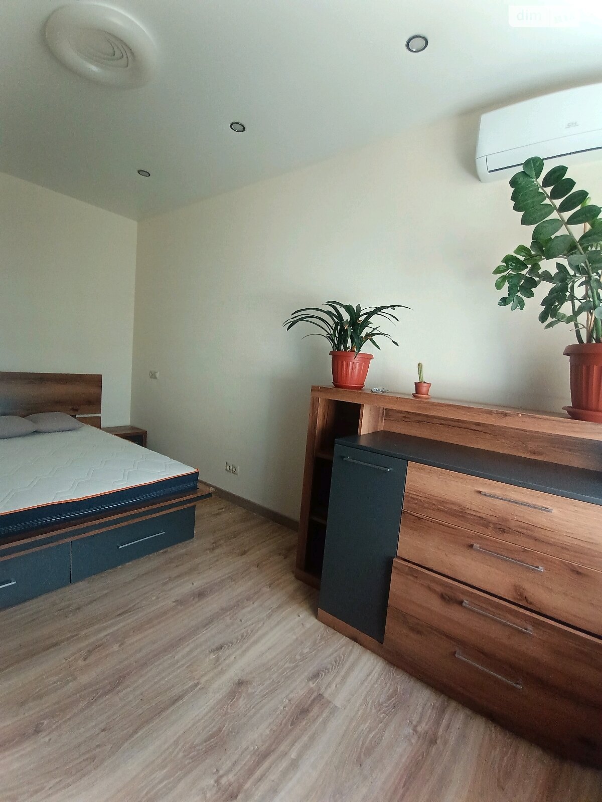 Продажа однокомнатной квартиры в Житомире, на просп. Мира 1Б, район Кокаричанка фото 1 Продажа однокомнатной квартиры в Житомире, на просп. Мира 1Б, район Кокаричанка фото 1