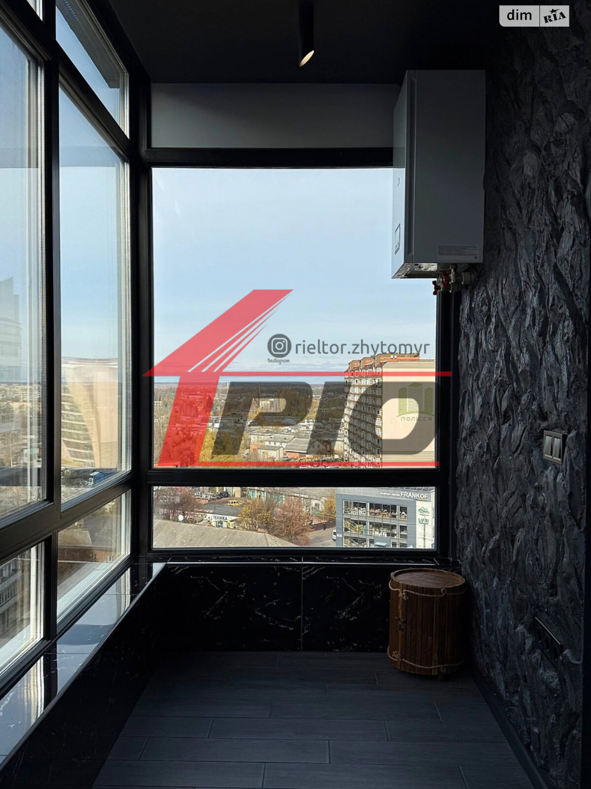 Продажа однокомнатной квартиры в Житомире, на просп. Мира, район Кокаричанка фото 1