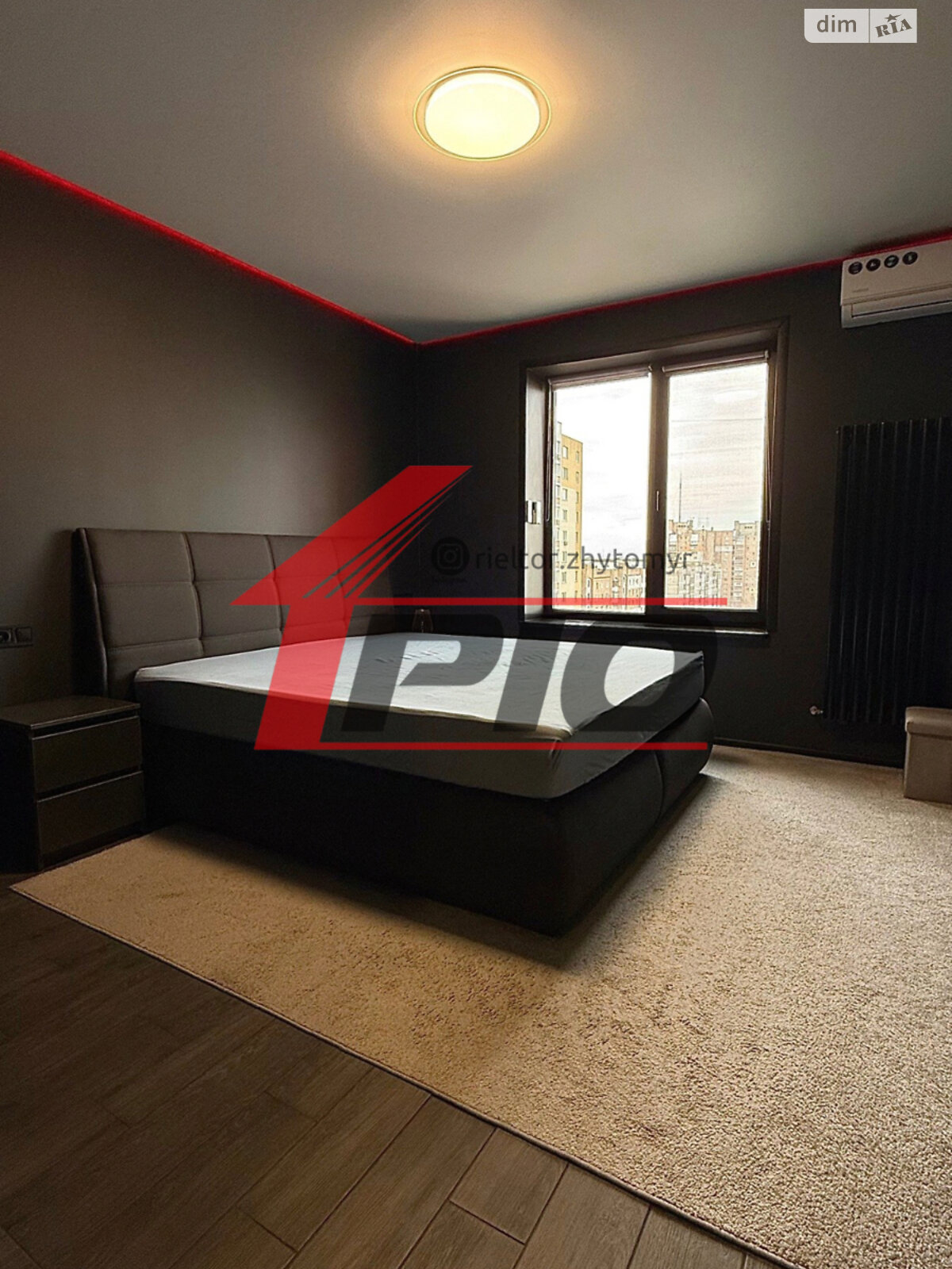 Продажа однокомнатной квартиры в Житомире, на просп. Мира, район Кокаричанка фото 1