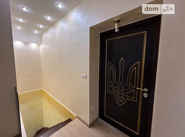 Продажа трехкомнатной квартиры в Житомире, на пр. Богуна Ивана район Корбутовка фото 1 Продажа трехкомнатной квартиры в Житомире, на пр. Богуна Ивана район Корбутовка фото 1