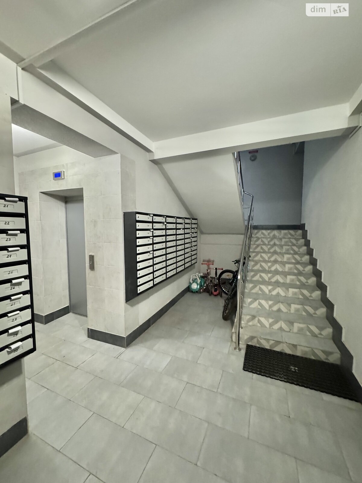 Продажа однокомнатной квартиры в Житомире, на ул. Тетеревский Бульвар 18, район Корбутовка фото 1