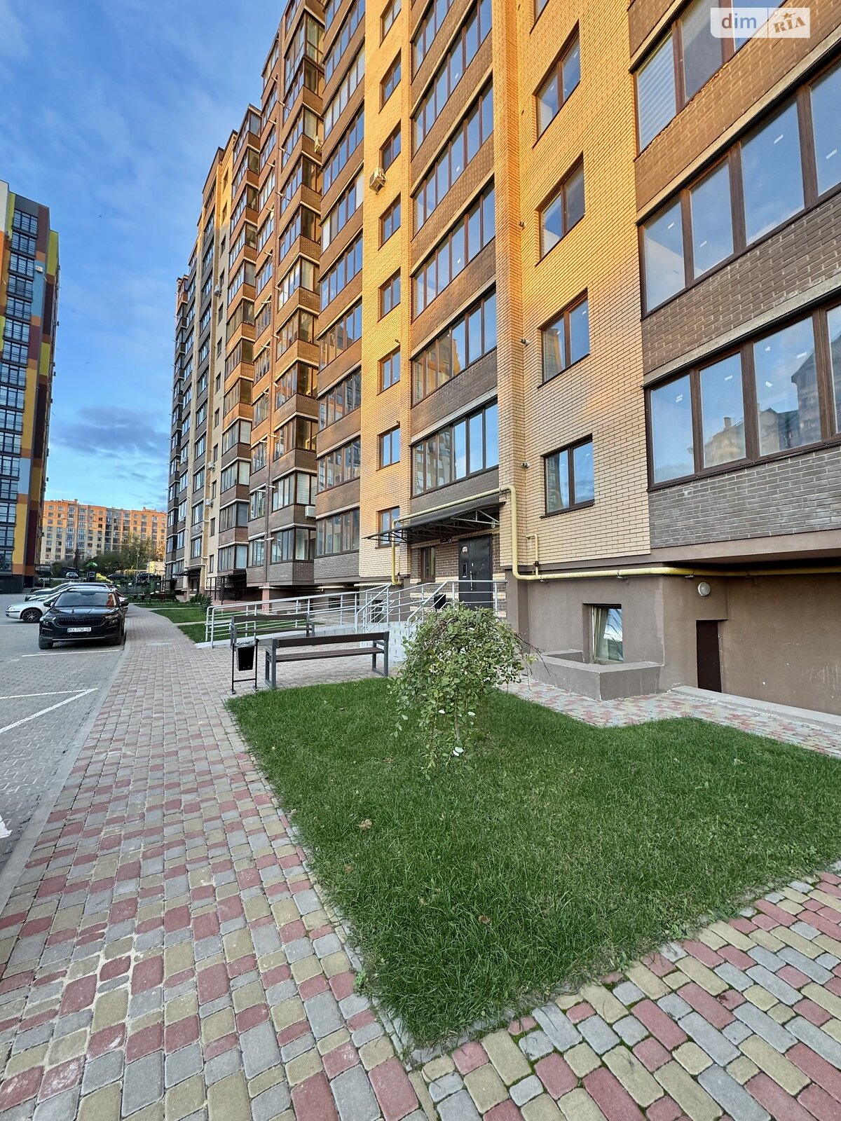 Продажа однокомнатной квартиры в Житомире, на ул. Тетеревский Бульвар 18, район Корбутовка фото 1