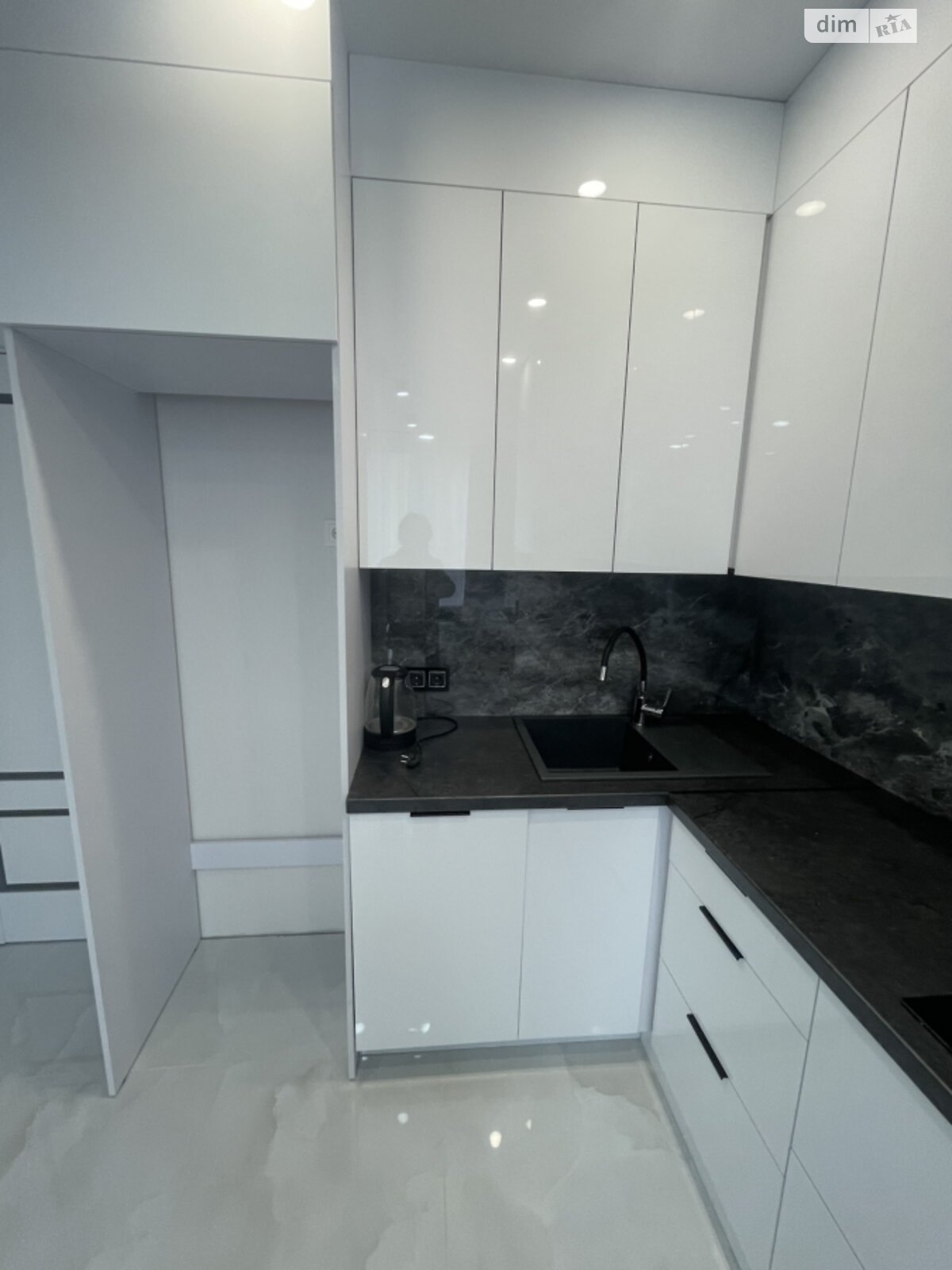 Продажа однокомнатной квартиры в Житомире, на бул. Тетеревский 9, район Корбутовка фото 1 Продажа однокомнатной квартиры в Житомире, на бул. Тетеревский 9, район Корбутовка фото 1