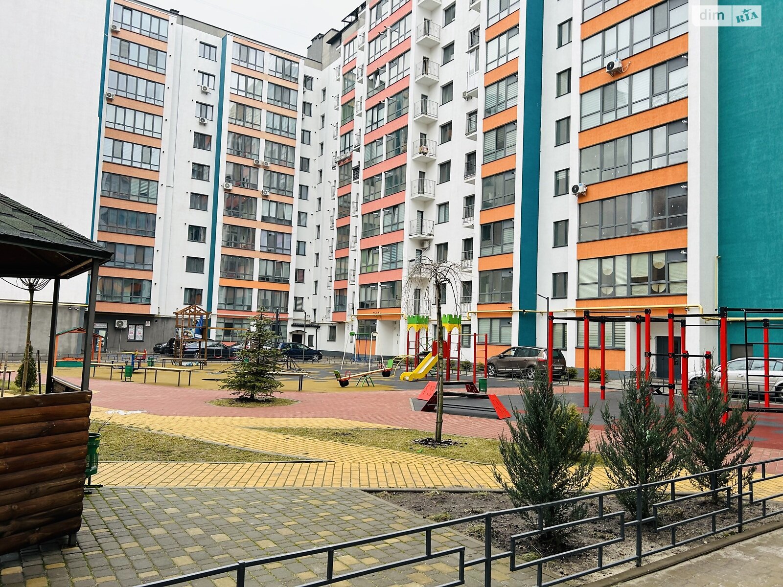 Продажа трехкомнатной квартиры в Житомире, на ул. Евгения Рыхлика 15, район Крошня фото 1