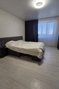 Продажа трехкомнатной квартиры в Житомире, на наб. Крошенская 20, район Крошня фото 2