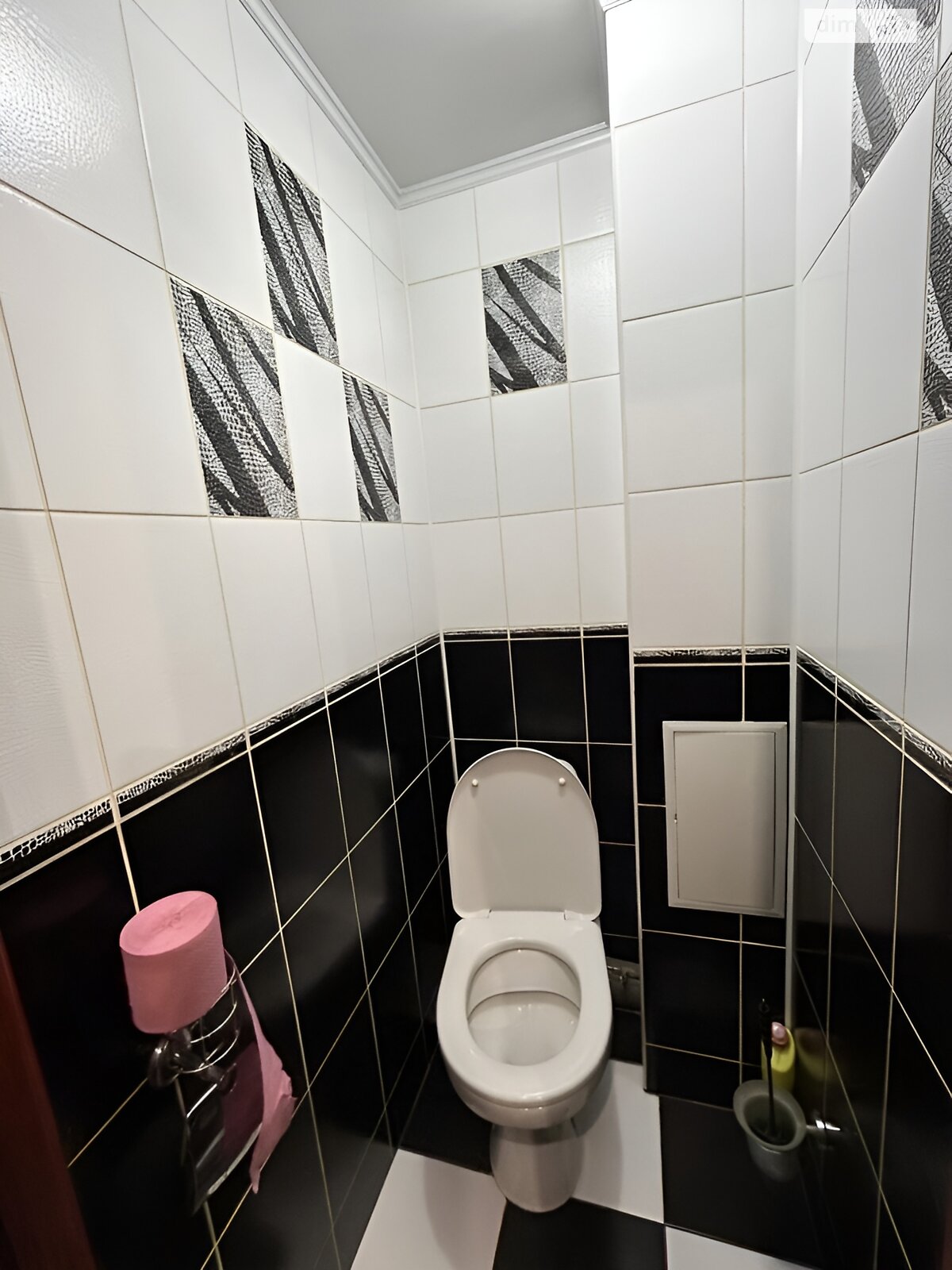 Продаж трикімнатної квартири в Житомирі, на вул. Крошенська 30, район Крошня фото 1 Продаж трикімнатної квартири в Житомирі, на вул. Крошенська 30, район Крошня фото 1