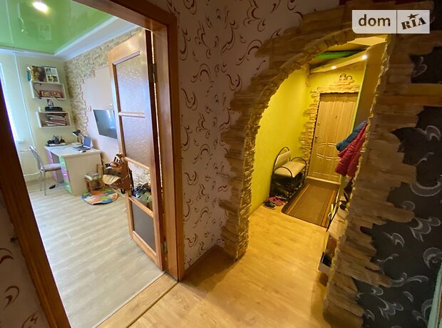 Продажа трехкомнатной квартиры в Житомире, на ул. Крошенская район Крошня фото 1 Продажа трехкомнатной квартиры в Житомире, на ул. Крошенская район Крошня фото 1