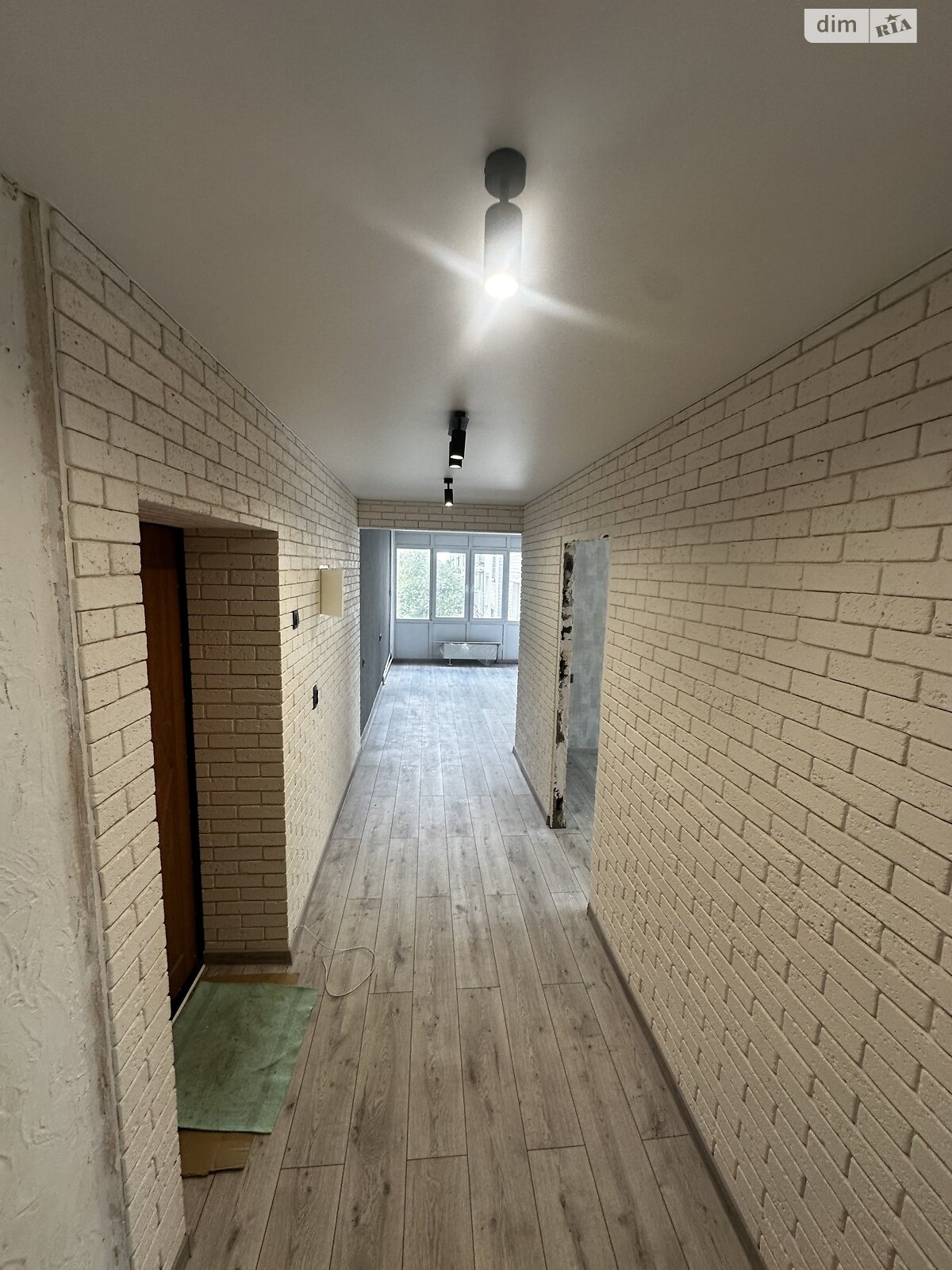 Продажа двухкомнатной квартиры в Житомире, на ул. Связистов 7, район Малёванка фото 1 Продажа двухкомнатной квартиры в Житомире, на ул. Связистов 7, район Малёванка фото 1