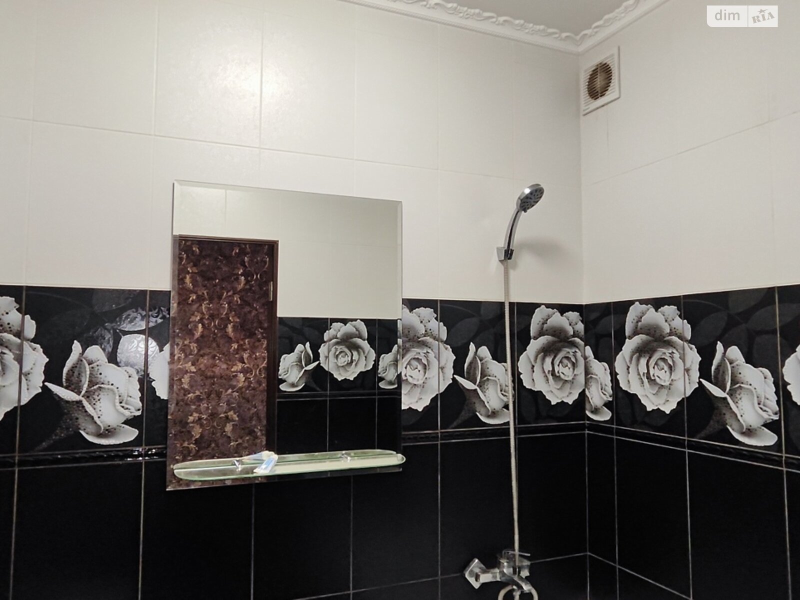 Продажа трехкомнатной квартиры в Житомире, на ул. Королева, район Полевая фото 1 Продажа трехкомнатной квартиры в Житомире, на ул. Королева, район Полевая фото 1
