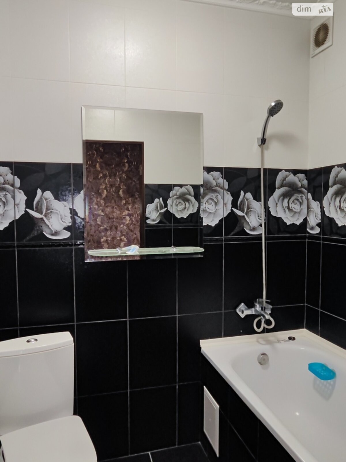 Продажа трехкомнатной квартиры в Житомире, на ул. Королева, район Полевая фото 1 Продажа трехкомнатной квартиры в Житомире, на ул. Королева, район Полевая фото 1