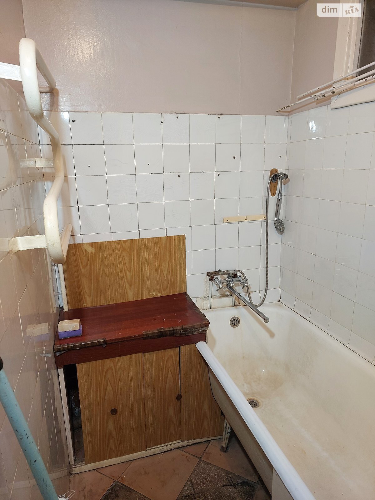 Продажа трехкомнатной квартиры в Житомире, на ул. Космонавтов, район Полевая фото 1 Продажа трехкомнатной квартиры в Житомире, на ул. Космонавтов, район Полевая фото 1