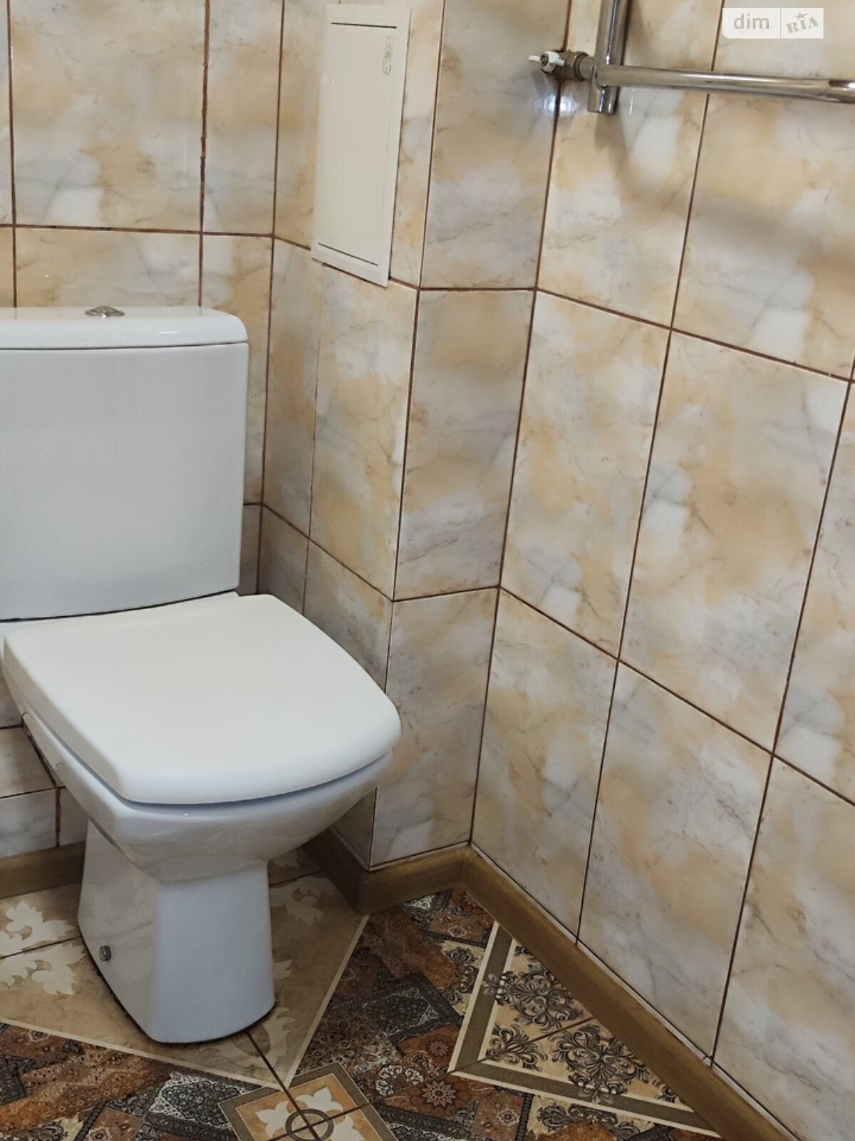 Продаж трикімнатної квартири в Житомирі, на вул. Космонавтів, район Польова фото 1 Продаж трикімнатної квартири в Житомирі, на вул. Космонавтів, район Польова фото 1