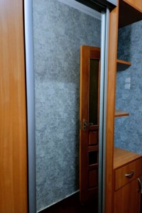 Продаж двокімнатної квартири в Житомирі, на вул. Космонавтів, район Польова фото 2