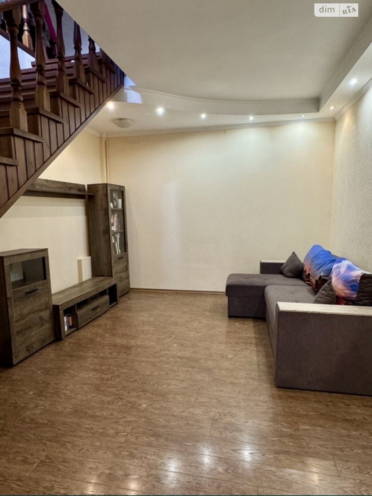 Продаж трикімнатної квартири в Житомирі, на пл. Польова 150, район Польова фото 1 Продаж трикімнатної квартири в Житомирі, на пл. Польова 150, район Польова фото 1