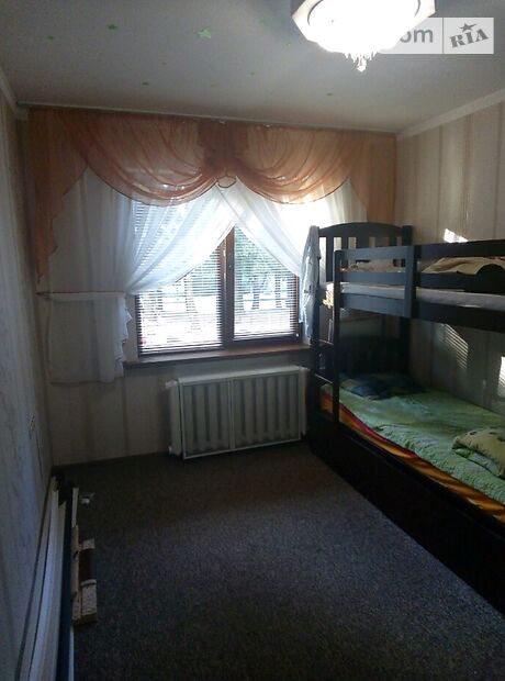 Продажа трехкомнатной квартиры в Житомире, на ул. Домбровского 86 район Сенный рынок фото 1 Продажа трехкомнатной квартиры в Житомире, на ул. Домбровского 86 район Сенный рынок фото 1