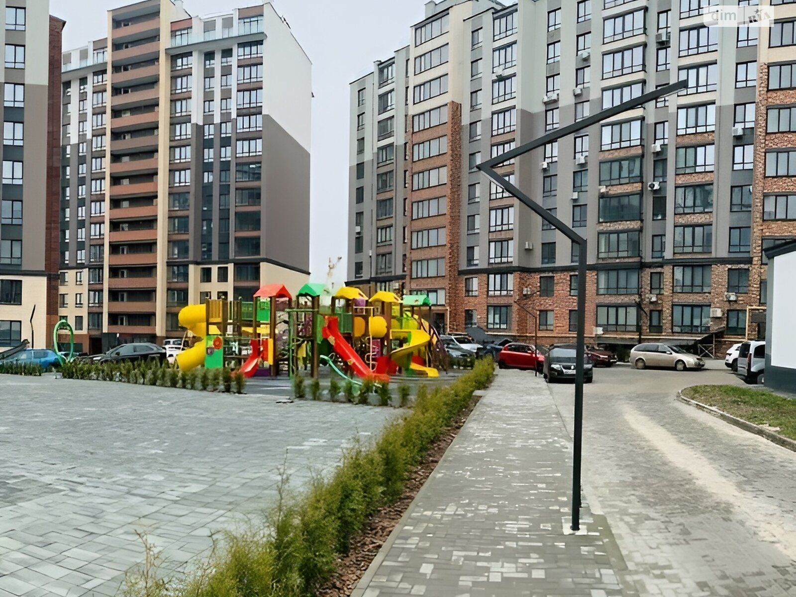 Продажа однокомнатной квартиры в Житомире, на ул. Домбровского, район Сенный рынок фото 1 Продажа однокомнатной квартиры в Житомире, на ул. Домбровского, район Сенный рынок фото 1